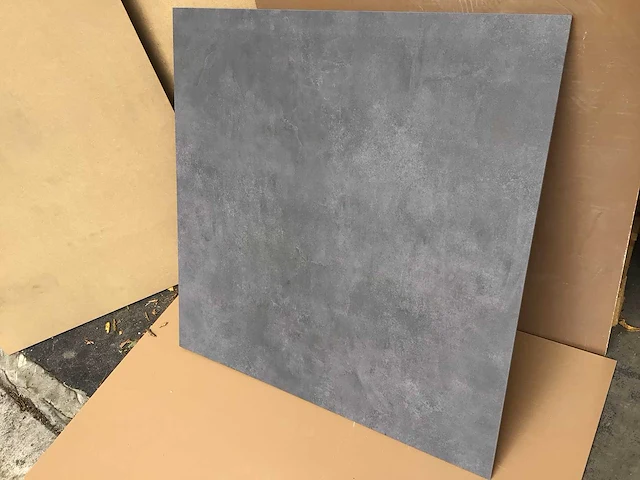 Mosa motto form dark grey mat vloertegel 90x90 cm 34,02 m² - afbeelding 2 van  5