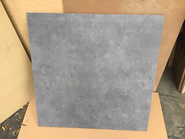 Mosa motto form dark grey mat vloertegel 90x90 cm 34,02 m² - afbeelding 4 van  5