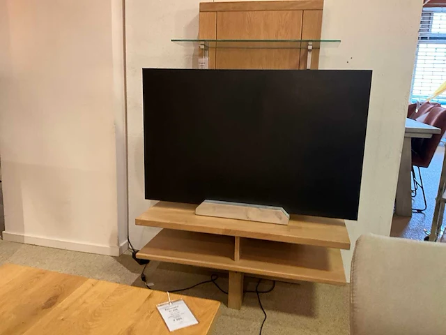 Motima eiken tv meubel - afbeelding 1 van  6