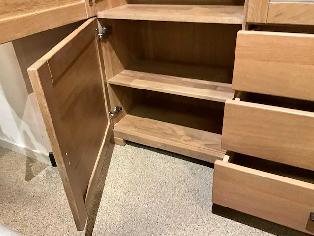 Motimar eiken vitrinekast - afbeelding 8 van  10