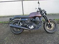 Moto guzzi - motorfiets - v7 iii stone - motorfiets - afbeelding 11 van  13