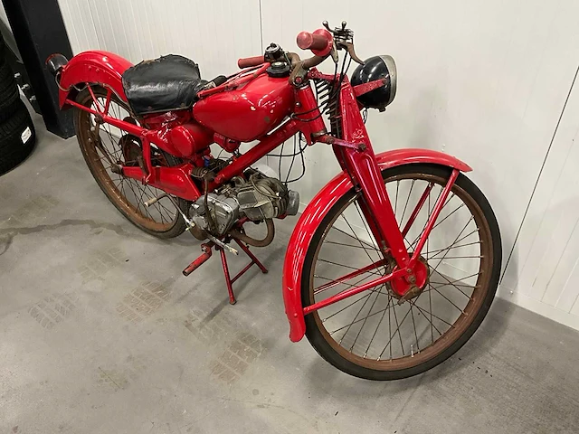 Moto guzzi - motorfiets - afbeelding 2 van  11