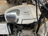 Moto guzzi - v7 - motorfiets - 1968 - afbeelding 2 van  20