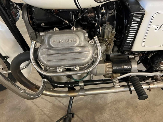 Moto guzzi - v7 - motorfiets - 1968 - afbeelding 3 van  20