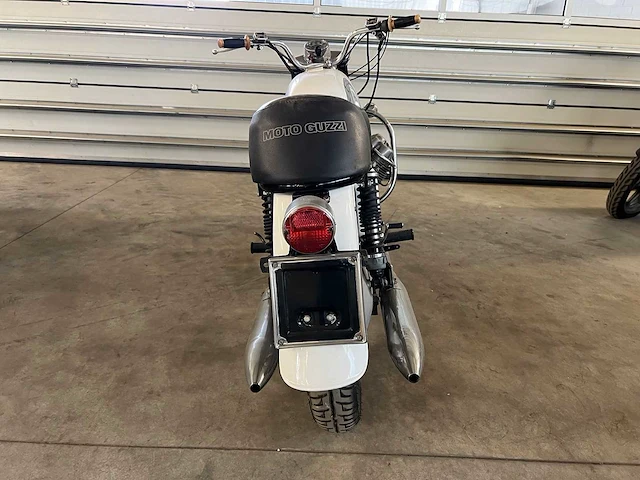 Moto guzzi - v7 - motorfiets - 1968 - afbeelding 11 van  20
