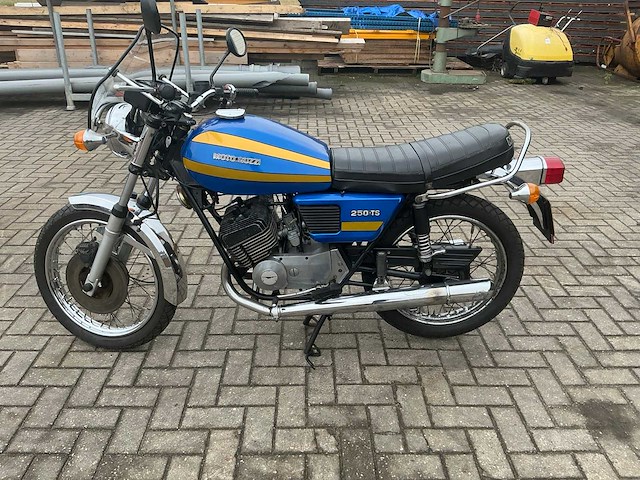 Moto-guzzi motorfiets - afbeelding 10 van  13