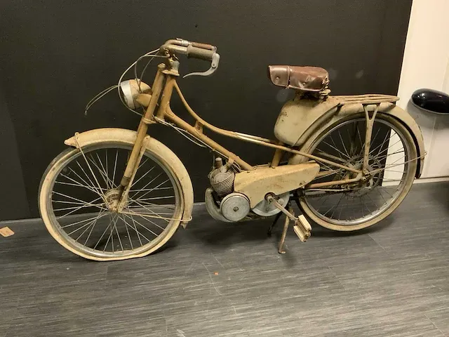 Motobecane mobylette brommer - afbeelding 1 van  19