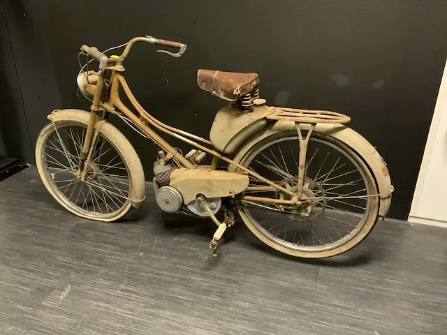 Motobecane mobylette brommer - afbeelding 13 van  19