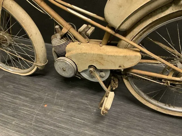 Motobecane mobylette brommer - afbeelding 15 van  19