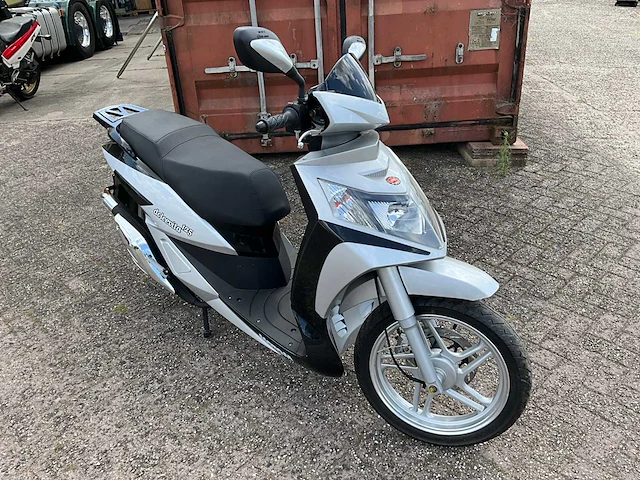 Motom dolce vita 125 motorfiets - afbeelding 1 van  11