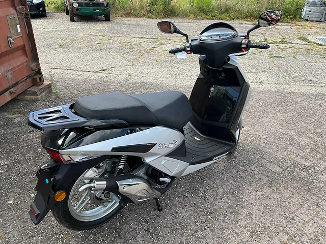 Motom dolce vita 125 motorfiets - afbeelding 5 van  11