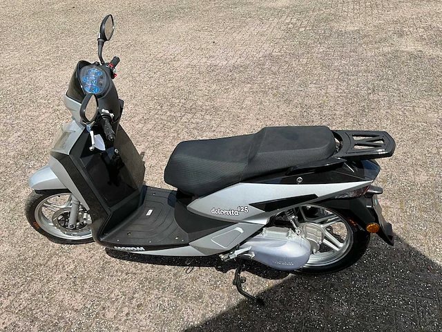Motom dolce vita 125 motorfiets - afbeelding 7 van  11