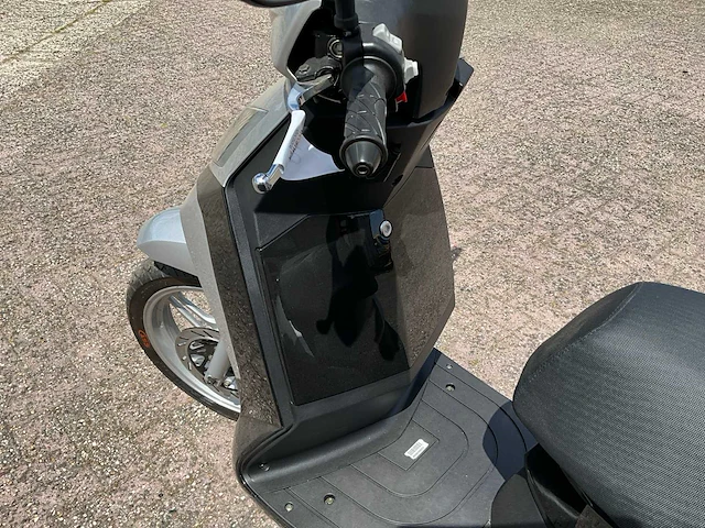 Motom dolce vita 125 motorfiets - afbeelding 10 van  11