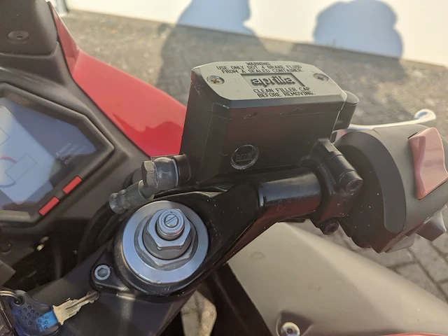 Motor aprilia, rst 1000 futura, 2001 - afbeelding 18 van  58