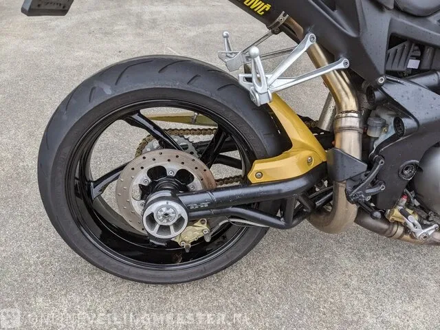 Motor benelli, tornado tre 1130, bouwjaar 2005 - afbeelding 11 van  39