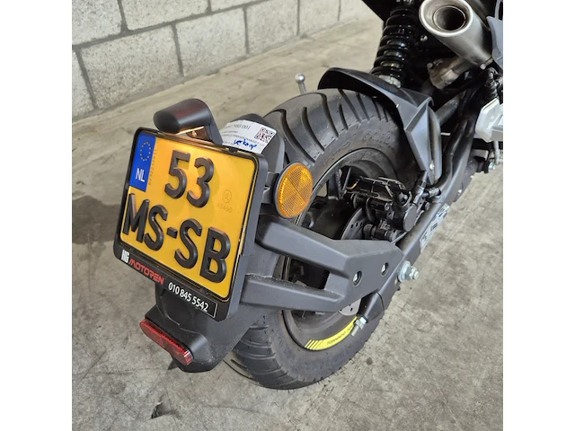 Motor benelli, tour tornado naked t 125, bouwjaar 2025 - afbeelding 21 van  25