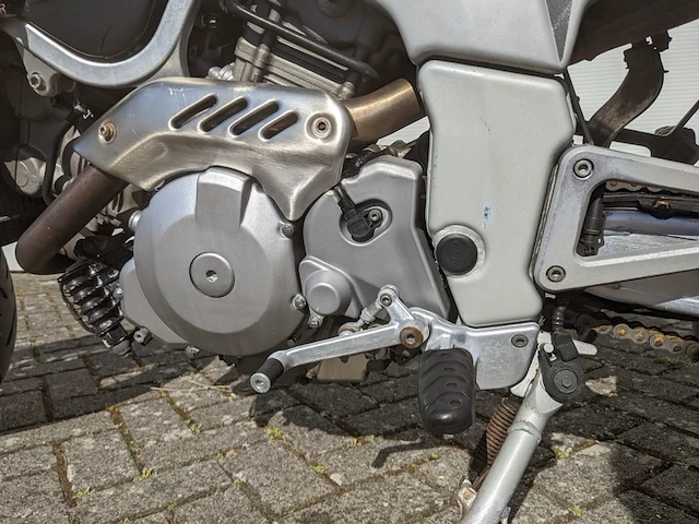 Motor cagiva, navigator 1000, bouwjaar 2000 - afbeelding 28 van  67