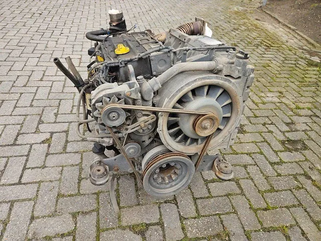 Motor deutz xdzx048007 diesel 83pk 1999 - afbeelding 1 van  1