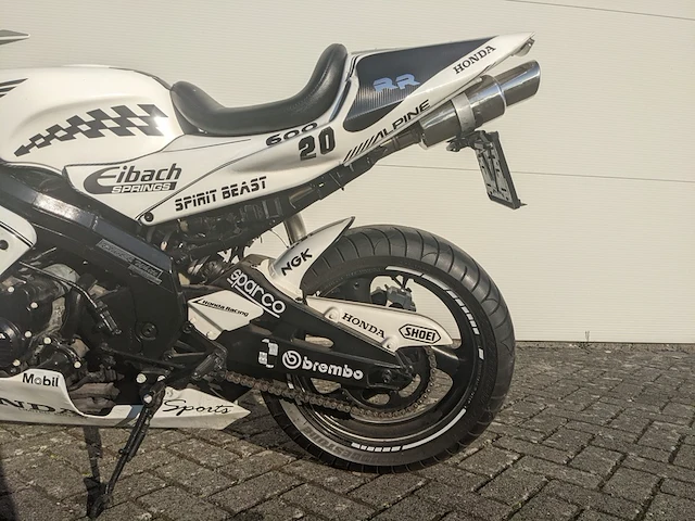 Motor honda, cbr 400 rr, bouwjaar 1990 - afbeelding 17 van  46
