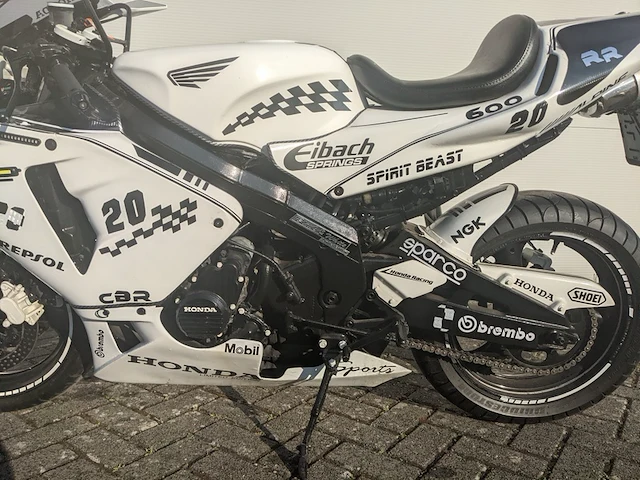 Motor honda, cbr 400 rr, bouwjaar 1990 - afbeelding 22 van  46