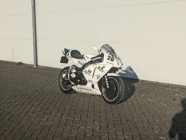Motor honda, cbr 400 rr, bouwjaar 1990 - afbeelding 12 van  46