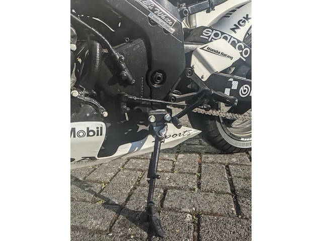 Motor honda, cbr 400 rr, bouwjaar 1990 - afbeelding 24 van  46