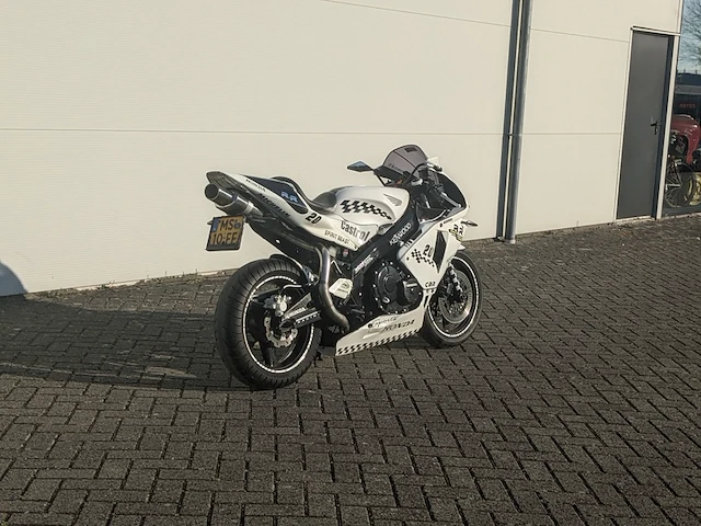 Motor honda, cbr 400 rr, bouwjaar 1990 - afbeelding 45 van  46
