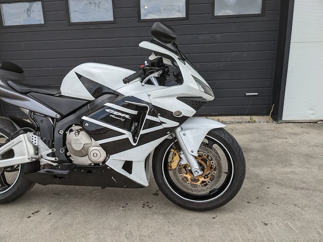 Motor, honda, cbr 600rr, 2003 - afbeelding 4 van  54