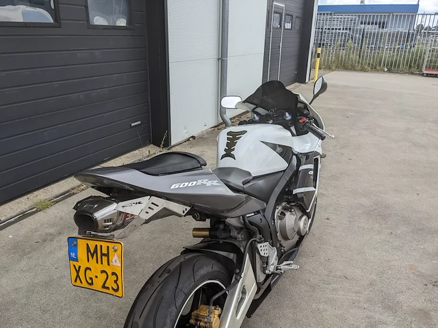 Motor, honda, cbr 600rr, 2003 - afbeelding 7 van  54