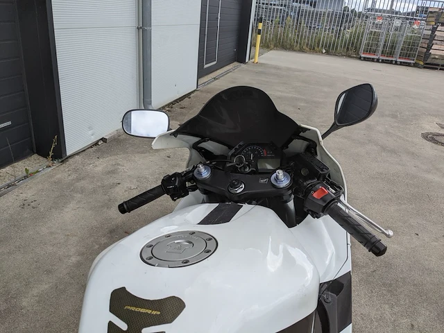 Motor, honda, cbr 600rr, 2003 - afbeelding 9 van  54