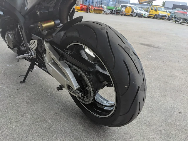Motor, honda, cbr 600rr, 2003 - afbeelding 27 van  54