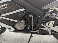 Motor, honda, cbr 600rr, 2003 - afbeelding 33 van  54