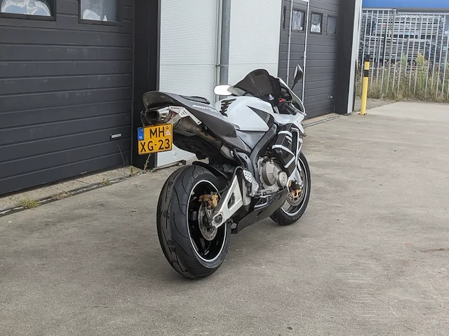 Motor, honda, cbr 600rr, 2003 - afbeelding 23 van  54