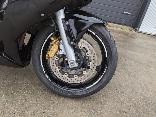 Motor, honda, cbr 600rr, 2003 - afbeelding 30 van  70