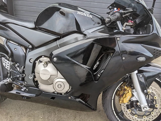 Motor, honda, cbr 600rr, 2003 - afbeelding 33 van  70