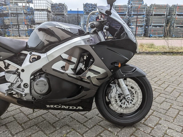 Motor honda, cbr 900rr fireblade, 1999 - afbeelding 33 van  53
