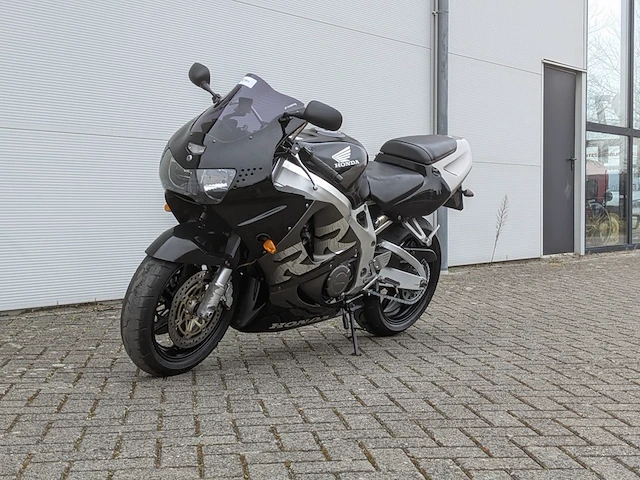 Motor honda, cbr 900rr fireblade, 1999 - afbeelding 34 van  53