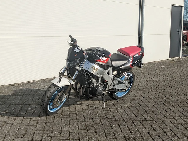 Motor honda, cbr 900rr fireblade, bouwjaar 1993 - afbeelding 48 van  50