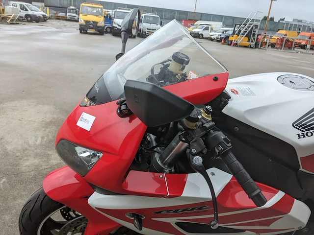 Motor, honda, cbr1000rr, 2005 - afbeelding 22 van  69