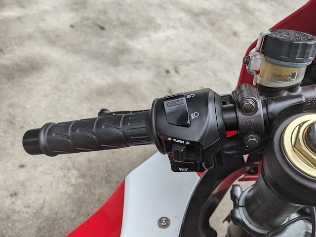 Motor honda, cbr1000rr, 2005 - afbeelding 16 van  69