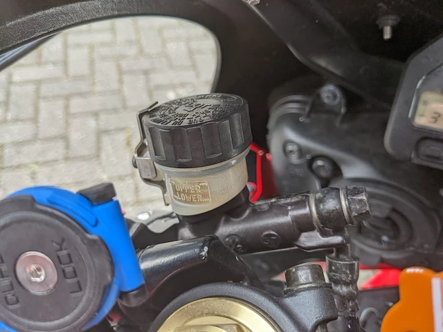 Motor honda, cbr1000rr, 2006 - afbeelding 11 van  51
