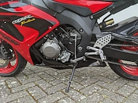Motor honda, cbr1000rr, 2006 - afbeelding 24 van  51