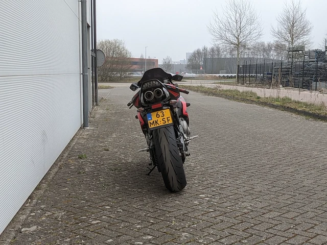 Motor honda, cbr1000rr, 2006 - afbeelding 49 van  51