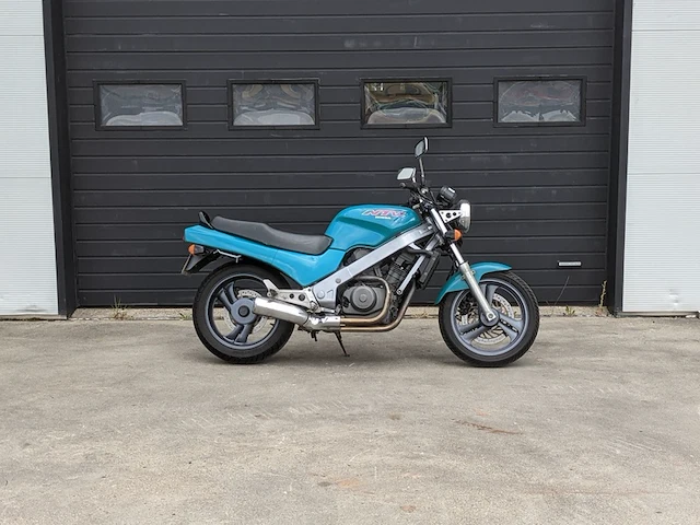 Motor, honda, ntv 650, 1996 - afbeelding 1 van  50
