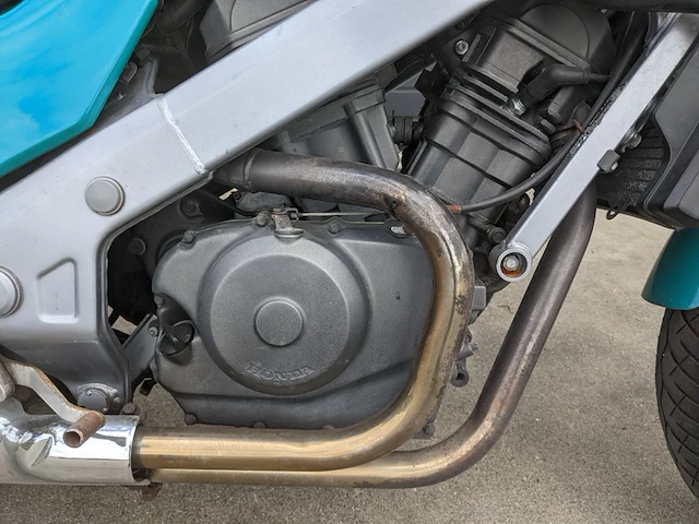 Motor, honda, ntv 650, 1996 - afbeelding 31 van  50