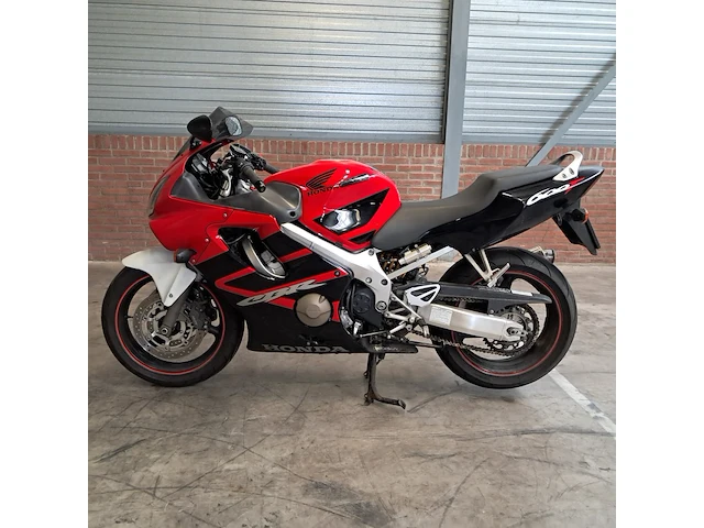 Motor, honda, sport cbr600f, 2006 - afbeelding 34 van  88