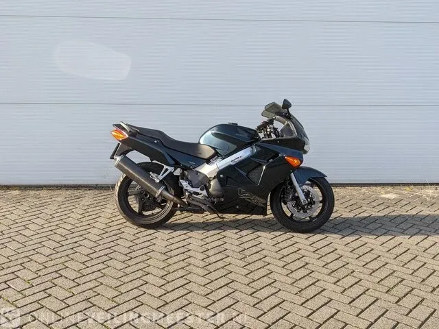 Motor honda, vfr800 fi rc46, bouwjaar 2001 - afbeelding 12 van  26