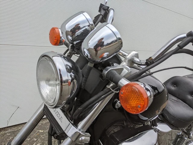 Motor honda, vt 700c shadow, 1986 - afbeelding 17 van  54