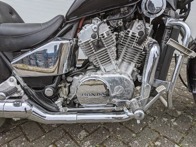 Motor honda, vt 700c shadow, 1986 - afbeelding 46 van  54