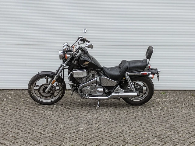 Motor honda, vt 700c shadow, 1986 - afbeelding 45 van  54